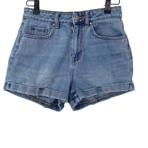 *SOLD* PacSun Denim Mom Shorts Size 25 - Picture 3 of 8